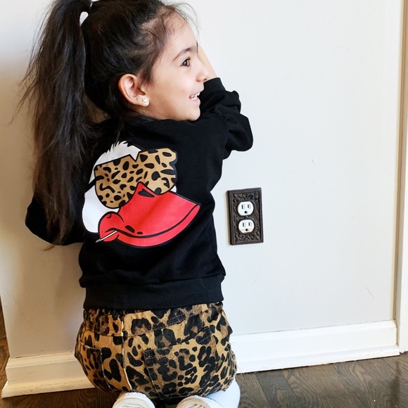 Girls 2 piece set - Picture 2 of 5